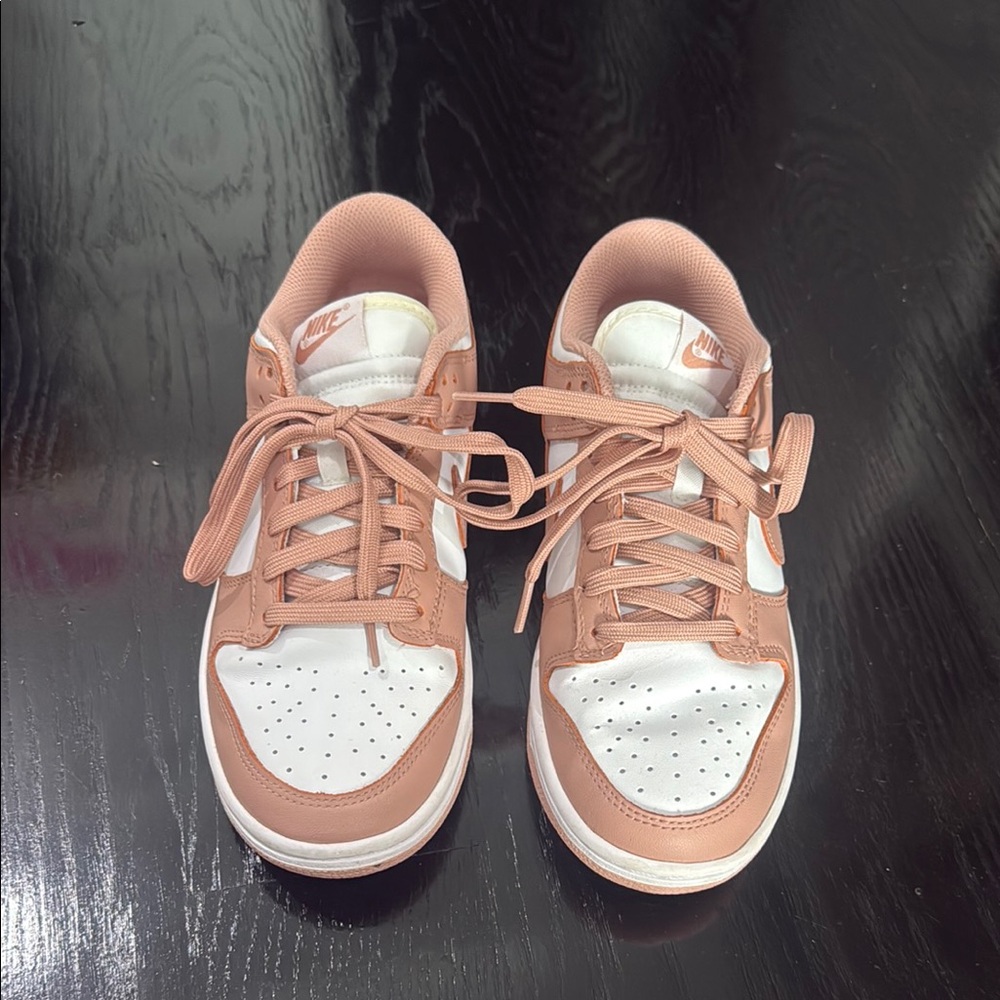 Nike Dunk Low Rose Whisper (Like New)